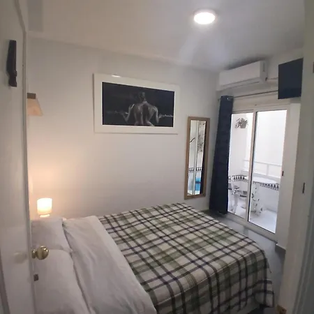 Casa Blanca 48 Homestay Alicante